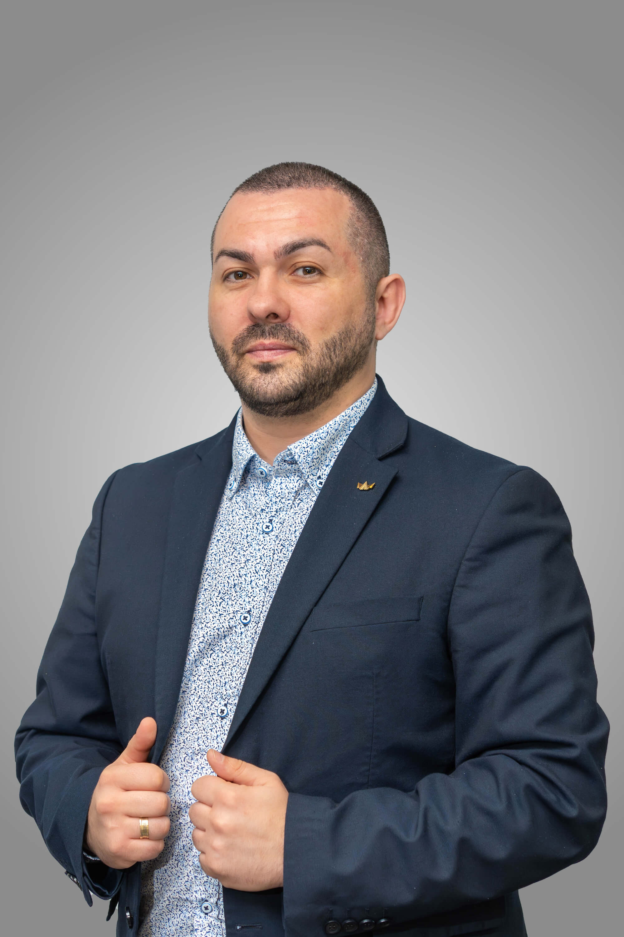 Живомир Алатов - ИМОТИ ПРЕМИЕР - Агенция за недвижими имоти