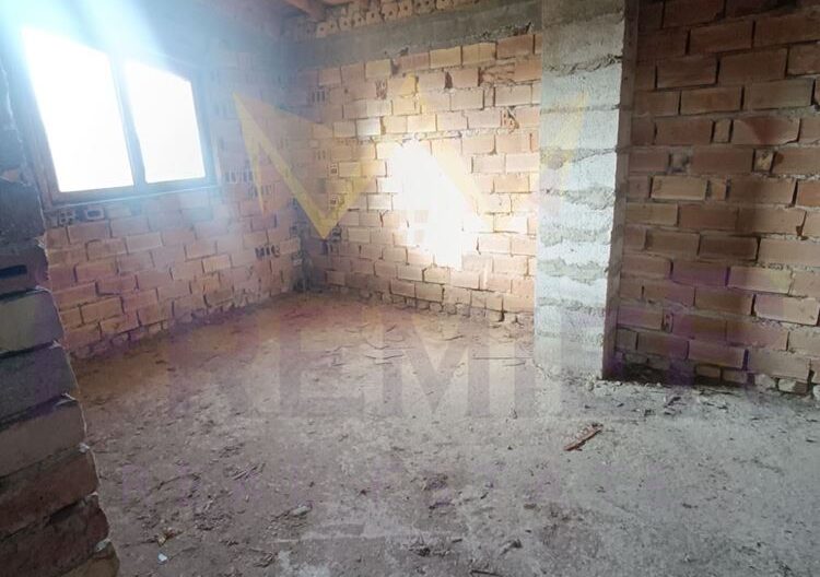 Къща гр. Вълчи дол, обл. Варна -  - снимка 8 - Имоти Премиер