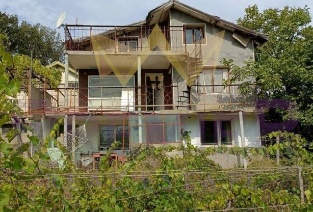 Агенция за недвижими имоти - Имоти Премиер - имот - 1025922, Цена: 100000 EUR