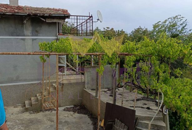 Агенция за недвижими имоти - Имоти Премиер - имот - 1025922, Цена: 100000 EUR