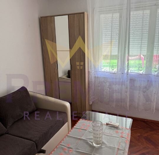 КЪЩА, М-Т СВЕТИ НИКОЛА -  - снимка 4 - Имоти Премиер