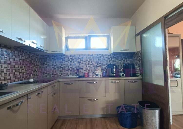 Къща с 180° панорамна гледка към язовир, на 5 мин. от Меден рудник - - снимка 3 - Имоти Премиер