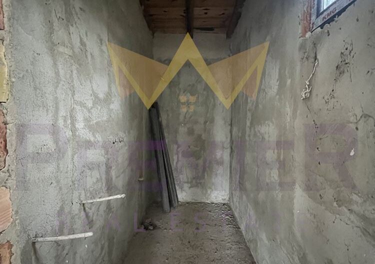 КЪЩА с двор и гараж за 2 автомобила с. Старо Оряхово -  - снимка 12 - Имоти Премиер