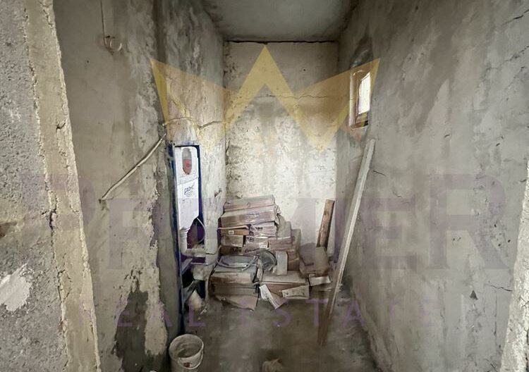 КЪЩА с двор и гараж за 2 автомобила с. Старо Оряхово -  - снимка 13 - Имоти Премиер