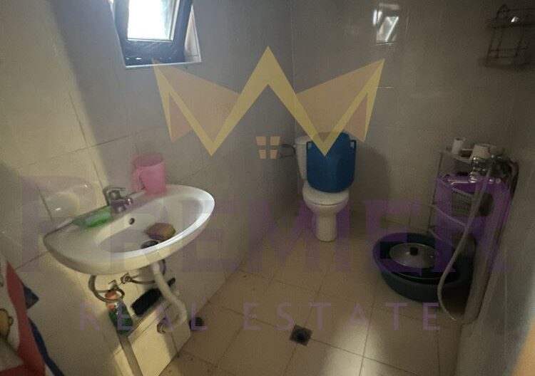 КЪЩА с двор и гараж за 2 автомобила с. Старо Оряхово -  - снимка 18 - Имоти Премиер