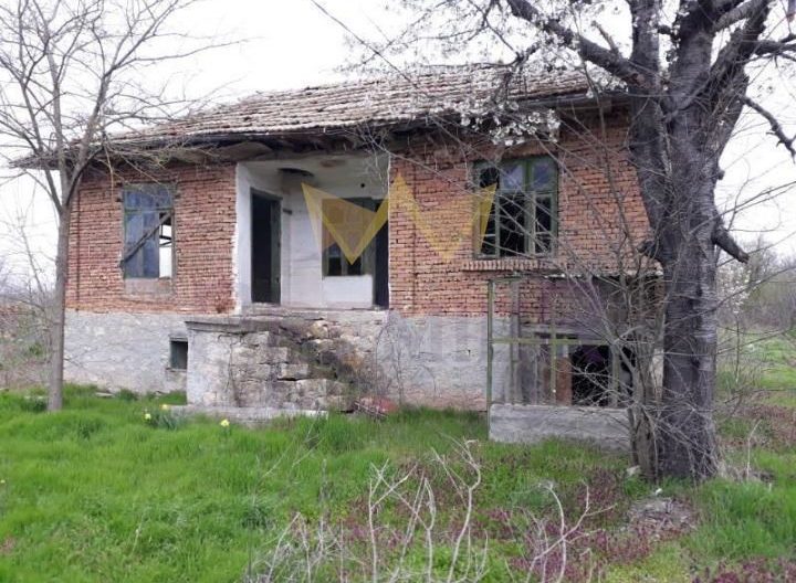 Къща с. Караманите, обл. Варна -  - снимка 13 - Имоти Премиер