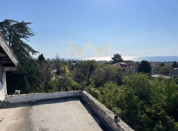 Обява за имот 1076539, Площ: 178 м<sup>2</sup>, Цена: 389000 EUR - Апартаменти Варна