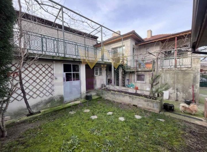 Къща в гр. Белослав, област Варна -  - снимка 17 - Имоти Премиер