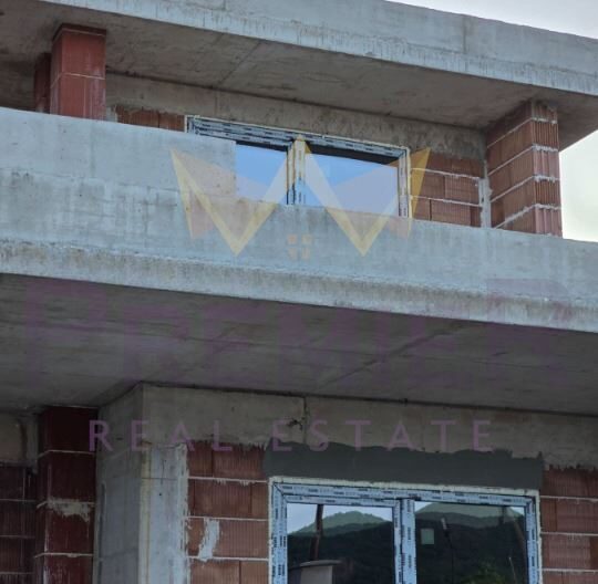 Къща в град Аксаково -  - снимка 8 - Имоти Премиер