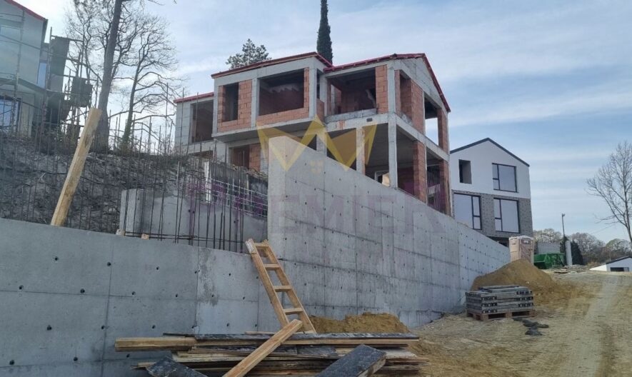 Къща в кв. Аспарухово -  - снимка 20 - Имоти Премиер