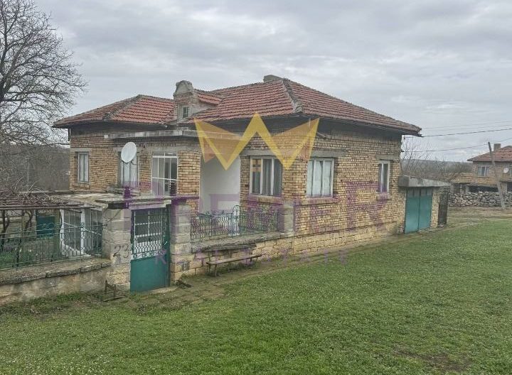 Къща в село Есеница -  - снимка 7 - Имоти Премиер