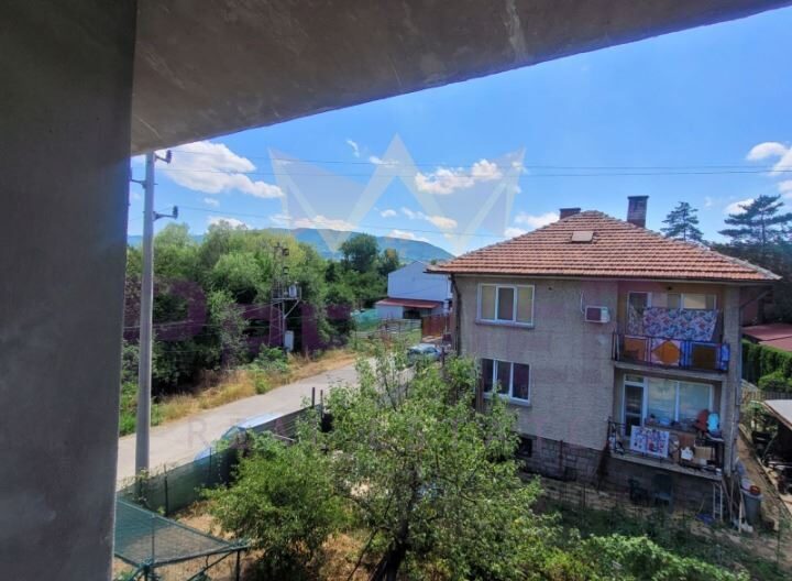 Къща в с.Иваняне -  - снимка 18 - Имоти Премиер