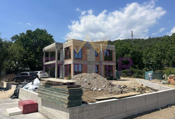 Агенция за недвижими имоти - Имоти Премиер - имот - 1047452, Цена: 480000 EUR