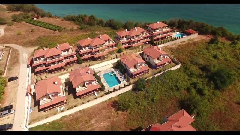 Къщи в гр. Бяла -  - снимка 11 - Имоти Премиер