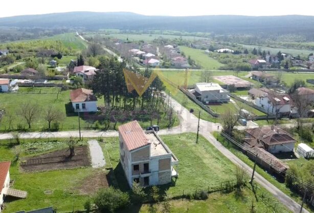 Код на имот: 1005015, Площ: 400 м<sup>2</sup> кв.м, Имоти Премиер - Цена: 130000 EUR