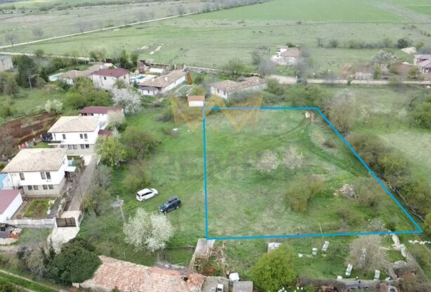 Код на имот: 1008249, Площ: 1819 м<sup>2</sup> кв.м, Имоти Премиер - Цена: 63665 EUR