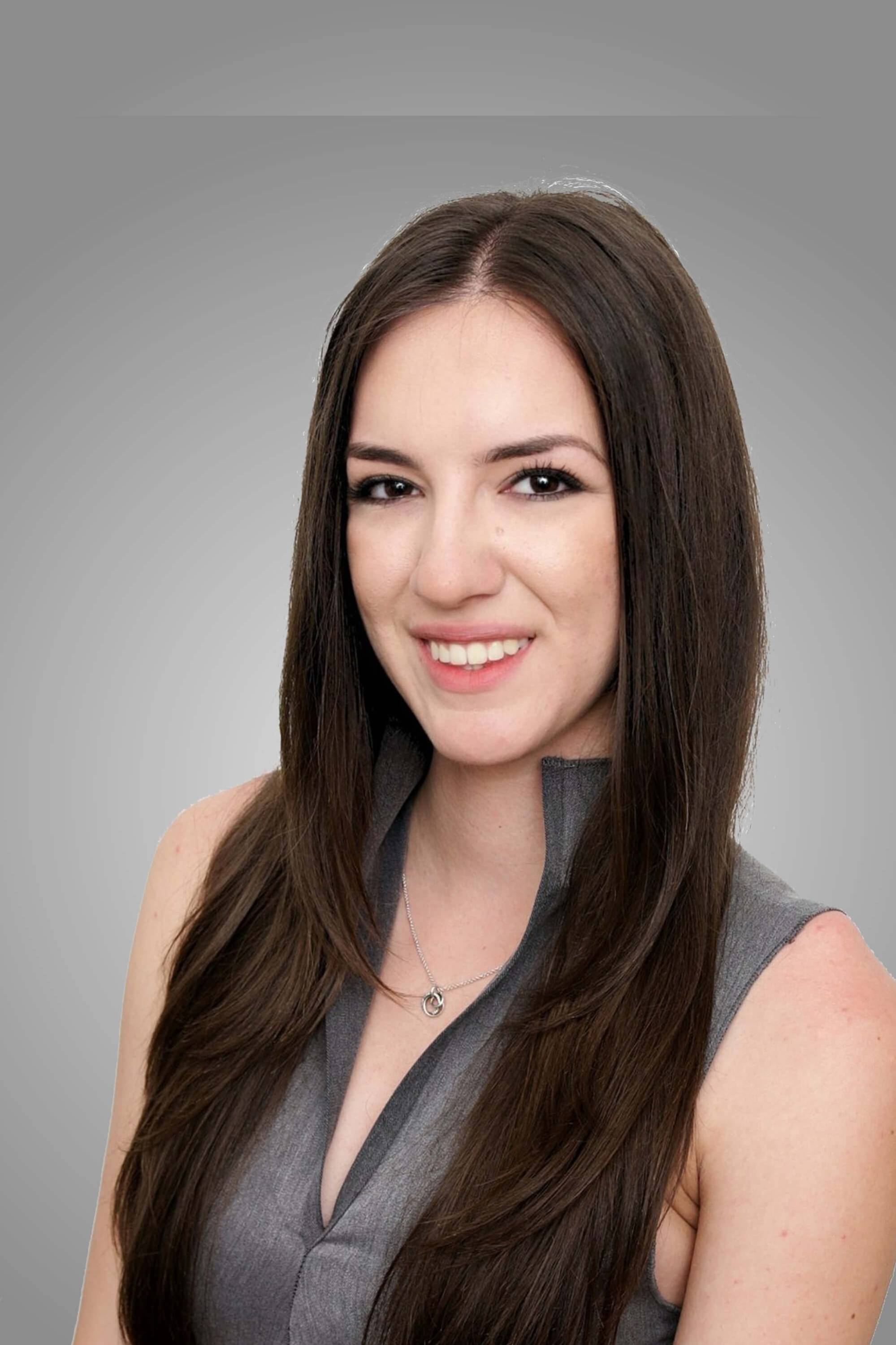 Любомира Пандезова - ИМОТИ ПРЕМИЕР - Агенция за недвижими имоти