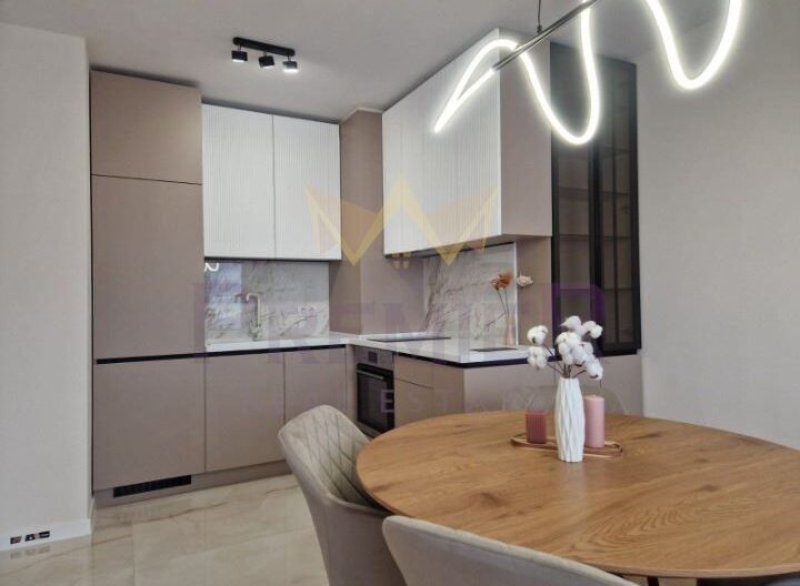 Агенция за недвижими имоти - Имоти Премиер - имот - 1093187, Цена: 210000 EUR