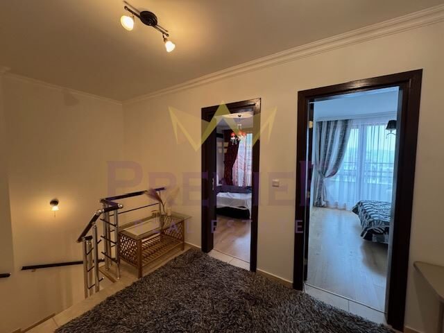 Луксозен тристаен апартамент на две нива с гледка към морето в Свети Влас -  - снимка 16 - Имоти Премиер