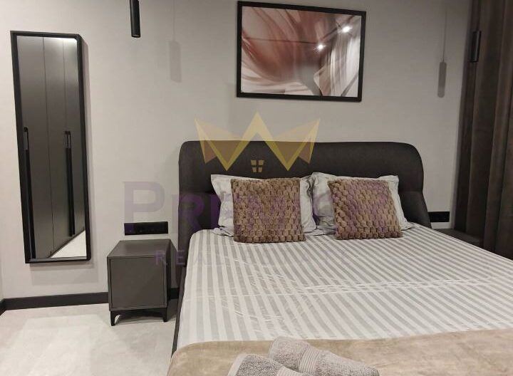 ЛУКСОЗЕН ТРИСТАЕН В СЪРЦЕТО НА БУРГАС + ПАРКОМЯСТО - - снимка 3 - Имоти Премиер