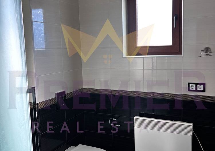 Луксозна триетажна къща в село Оброчище - - снимка 17 - Имоти Премиер