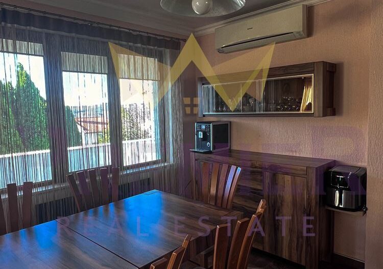 Луксозна триетажна къща в село Оброчище - - снимка 24 - Имоти Премиер