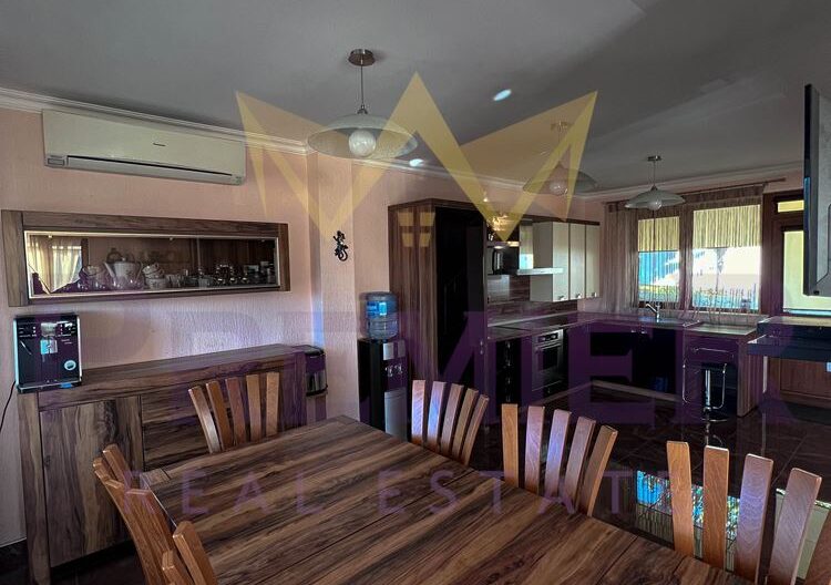 Луксозна триетажна къща в село Оброчище - - снимка 27 - Имоти Премиер