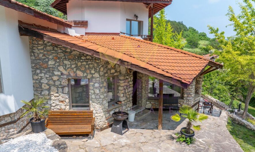 Луксозно имение в село Рогачево -  - снимка 3 - Имоти Премиер