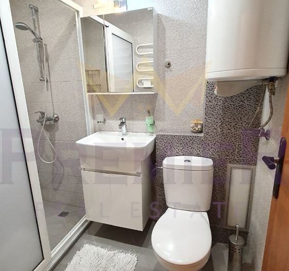 ЛУКСОЗНО ОБЗАВЕДЕН ТРИСТЕН АПАРТАМЕНТ В РАЙОНА НА НЕПТУН -  - снимка 12 - Имоти Премиер