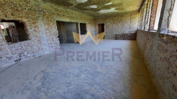 Масивна къща в с.Солник -  - снимка 3 - Имоти Премиер