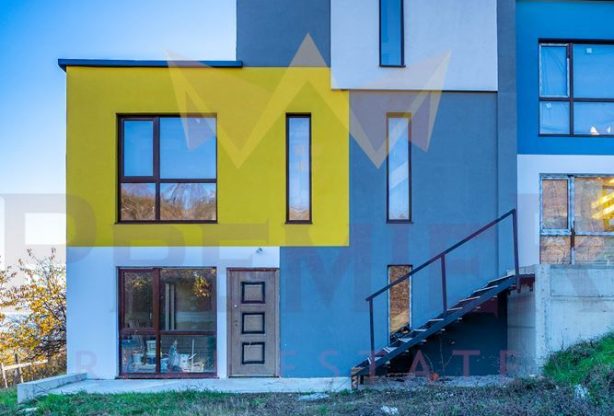 Агенция за недвижими имоти - Имоти Премиер - имот - 1022132, Цена: 175000 EUR