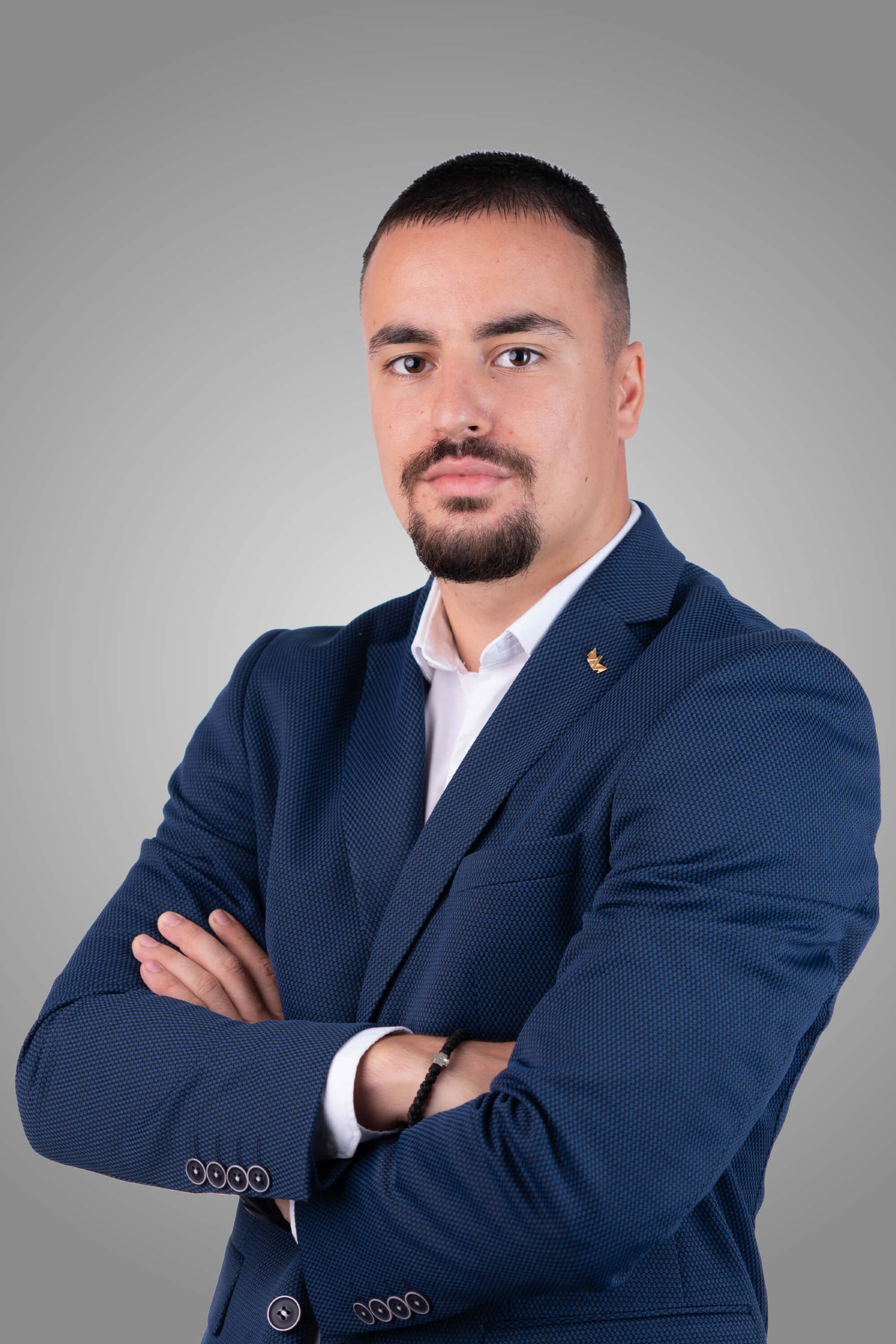 Момчил Петров - ИМОТИ ПРЕМИЕР - Агенция за недвижими имоти