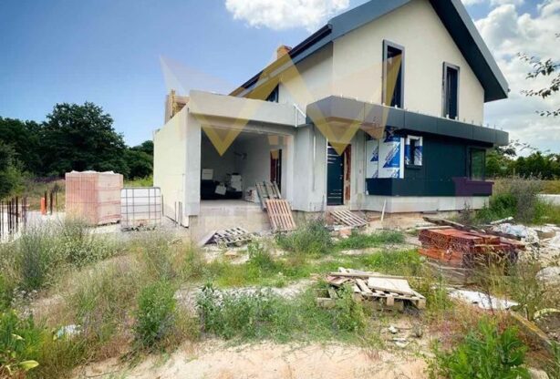Агенция за недвижими имоти - Имоти Премиер - имот - 1040780, Цена: 250000 EUR