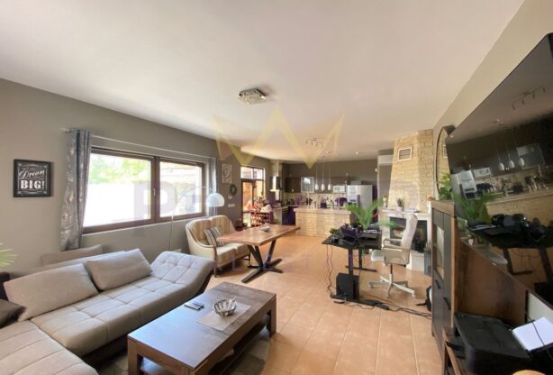 Обява за имот 1031200, Площ: 120 м<sup>2</sup>, Цена: 345000 EUR - Имоти Премиер