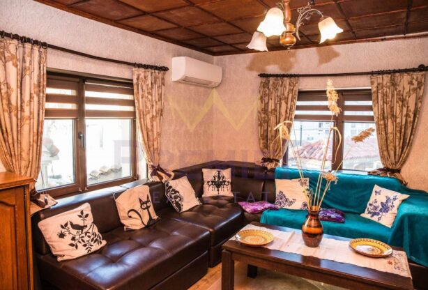 Обява за имот 640966, Площ: 200 м<sup>2</sup>, Цена: 230000 EUR - Имоти Премиер