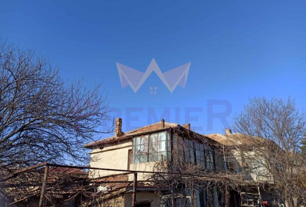 Обява за имот 834206, Площ: 220 м<sup>2</sup>, Цена: 32000 EUR - Имоти Премиер