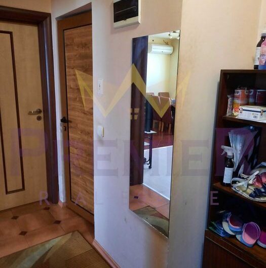 ОБЗАВЕДЕН ПРОСТОРЕН ТРИСТАЕН АПАРТАМЕНТ АСПАРУХОВО - - снимка 3 - Имоти Премиер