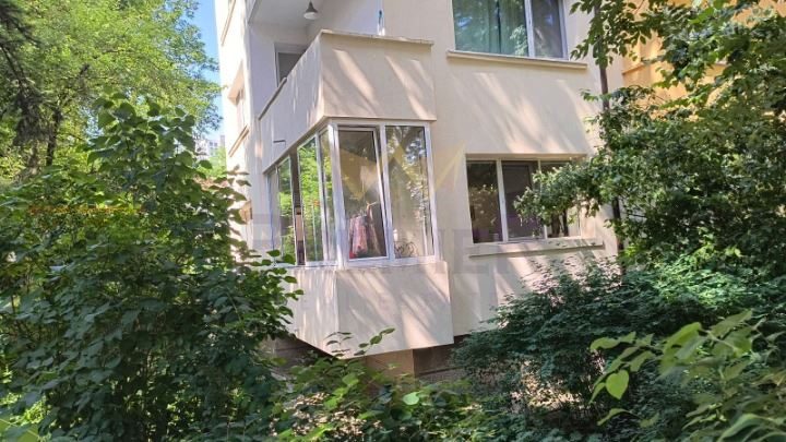 Обзаведен тристаен апартамент в кв.Лозенец -  - снимка 16 - Имоти Премиер