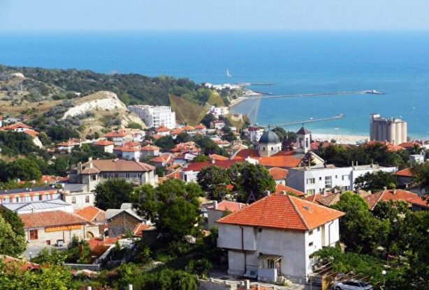 Агенция за недвижими имоти - Имоти Премиер - имот - 1023458, Цена: 46000 EUR