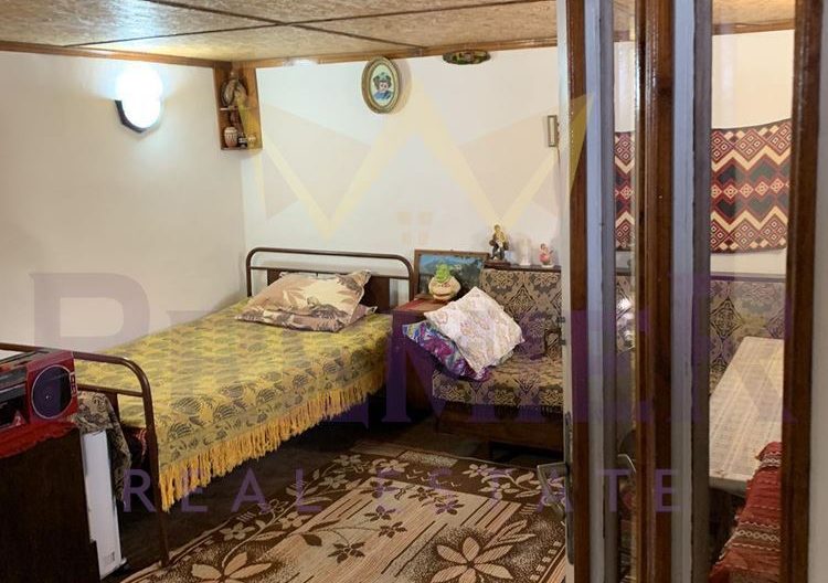 Парцел 950кв.м. с малка вила -  - снимка 5 - Имоти Премиер
