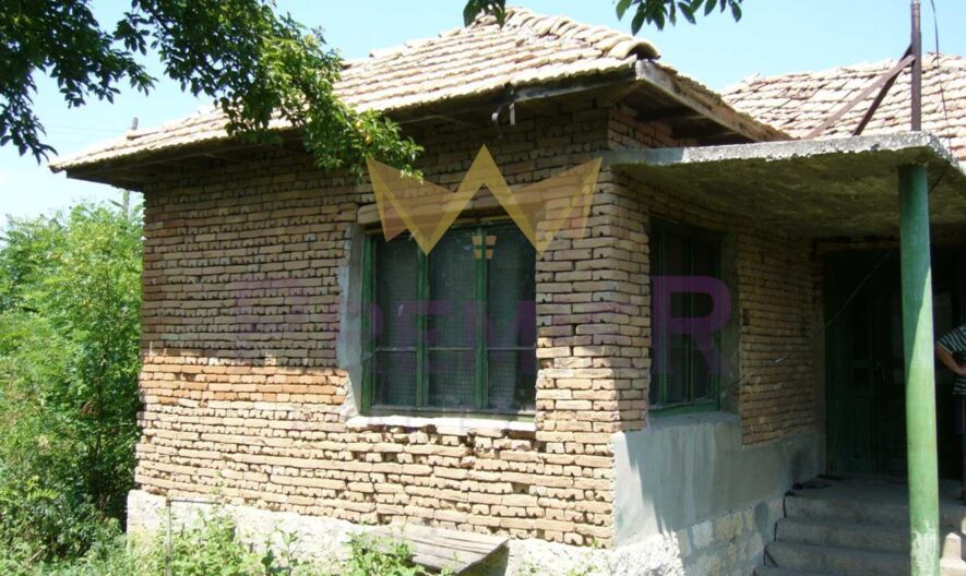 Парцел с къща с.Караманите -  - снимка 3 - Имоти Премиер
