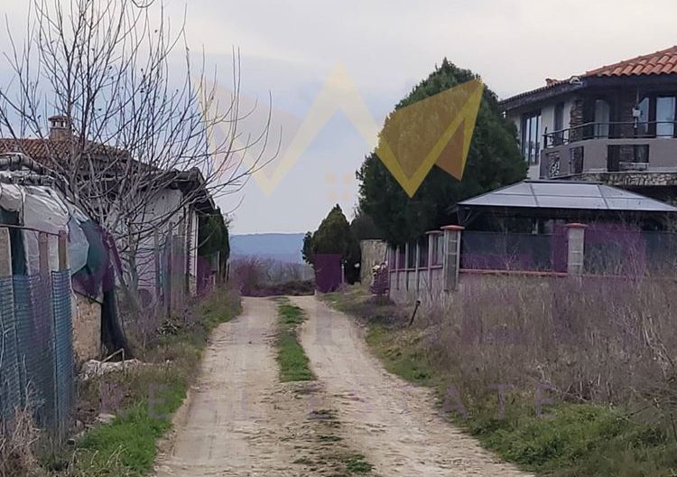 Парцел с. Осеново, 1206 кв.м. с партиди за ТОК и ВОДА -  - снимка 1 - Имоти Премиер