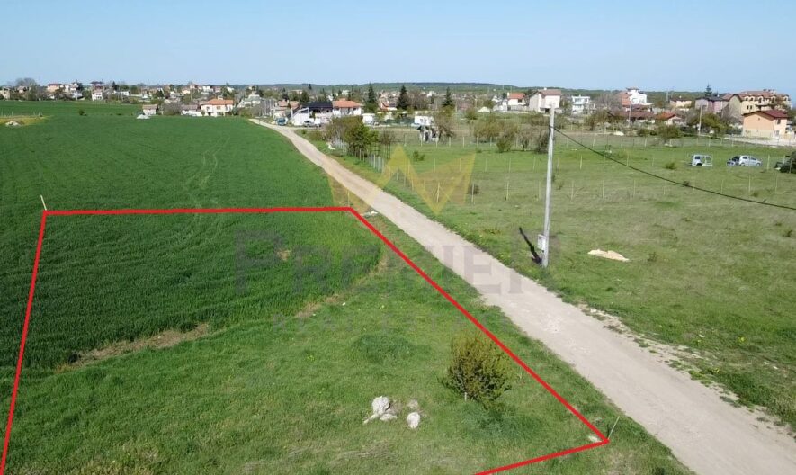 Парцел с ПУП  м-т. Добрева чешма -  - снимка 3 - Имоти Премиер