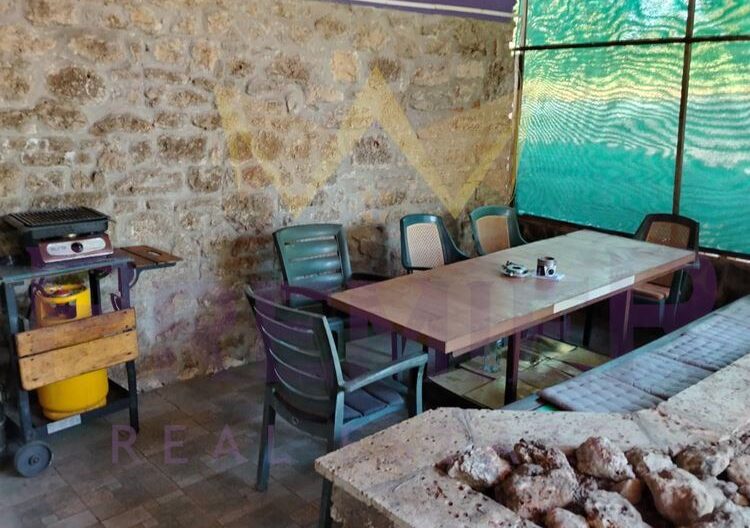 Практична къща (два апартамента с отделни входове) с просторен двор и изключителна локация в с. Котленци, обл. Добрич - - снимка 12 - Имоти Премиер