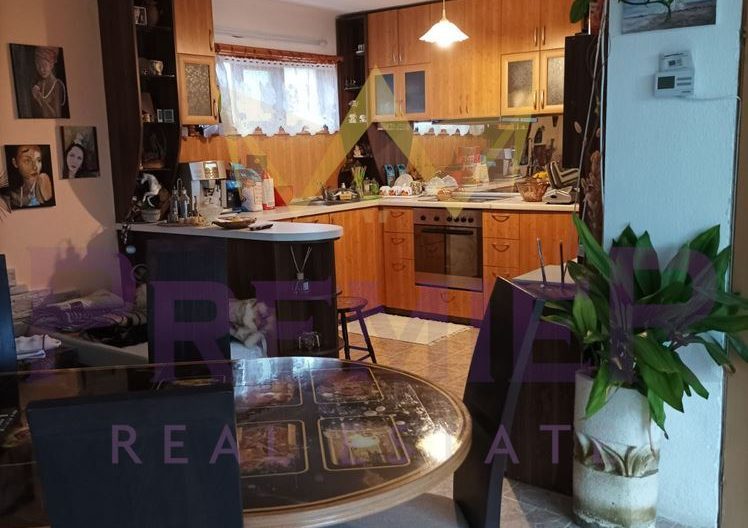 Продава Къща м-ст Траката Варна -  - снимка 5 - Имоти Премиер