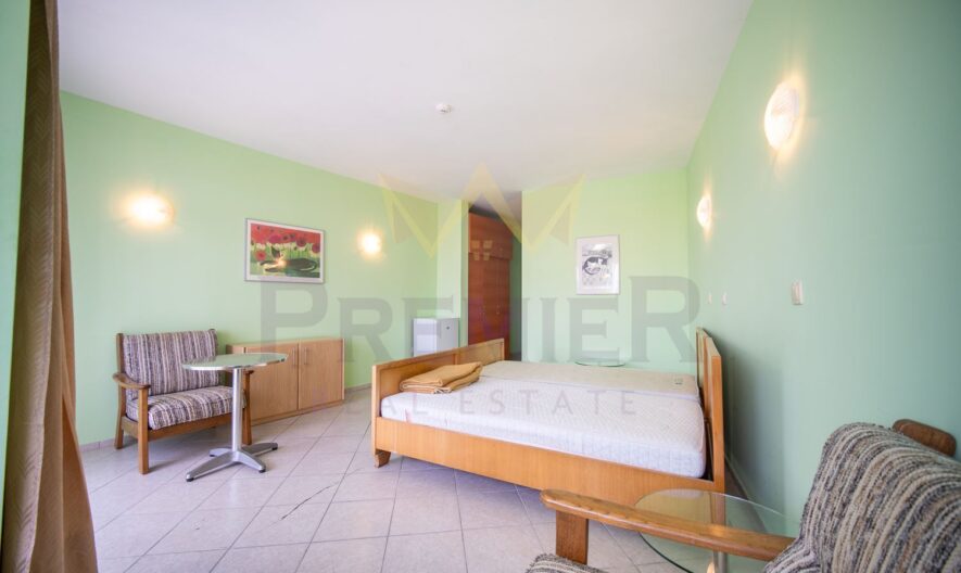 🏨 Продава се работещ хотел в сърцето на Кранево – отлична инвестиция край морето! 🌊 -  - снимка 8 - Имоти Премиер