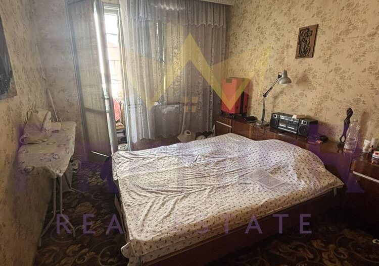 Продавам тристаен апартамент на Нептун -  - снимка 9 - Имоти Премиер