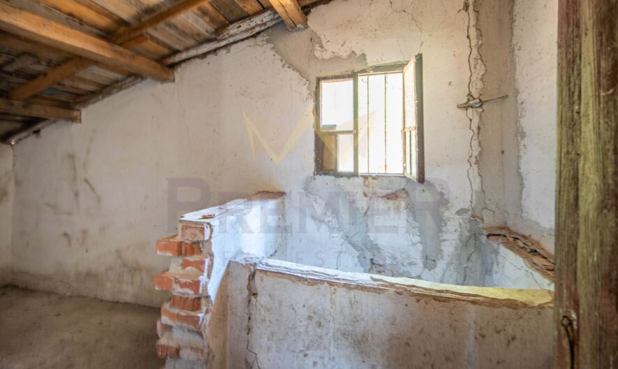 ПРОДАВАТ СЕ ДВЕ КЪЩИ В С.ЛИВАДА -  - снимка 10 - Имоти Премиер