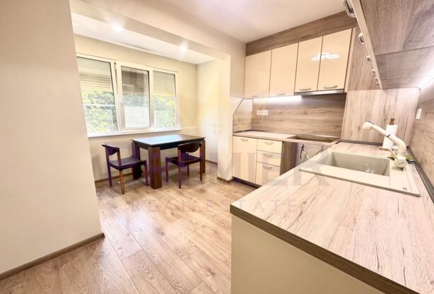 Агенция за недвижими имоти - Имоти Премиер - имот - 1042427, Цена: 139500 EUR