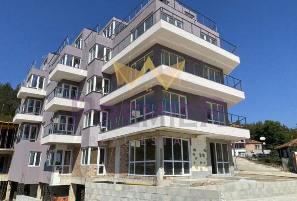 Тристайни апартаменти Варна - имот - 1058945 . 89.3 м<sup>2</sup>, Цена: 107000 EUR